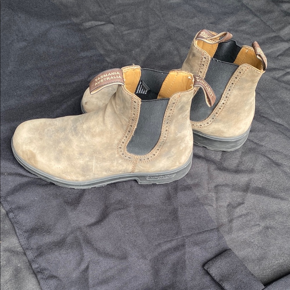 Blundstone Brown and Black Chelsea Boots